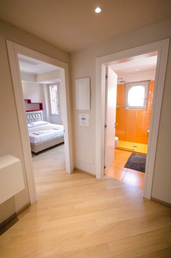 Luxury 65Mq Under The Two Towers Apartment Bologna Exterior photo